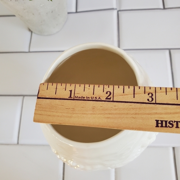 Lot of 2 Medium Size Ceramic Textured Stemmed Gobl - Picture 2 of 7